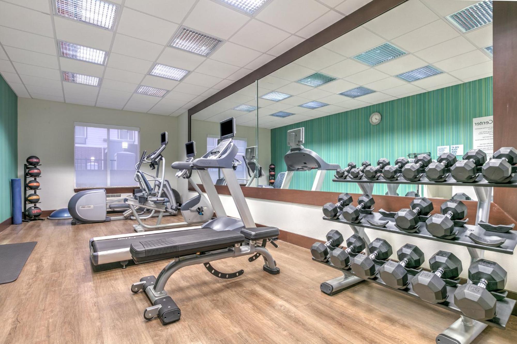 Holiday Inn Express Hotel & Suites Clute-Lake Jackson By Ihg מראה חיצוני תמונה