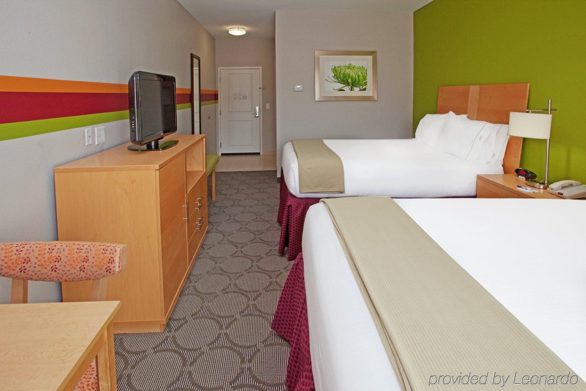 Holiday Inn Express Hotel & Suites Clute-Lake Jackson By Ihg חדר תמונה
