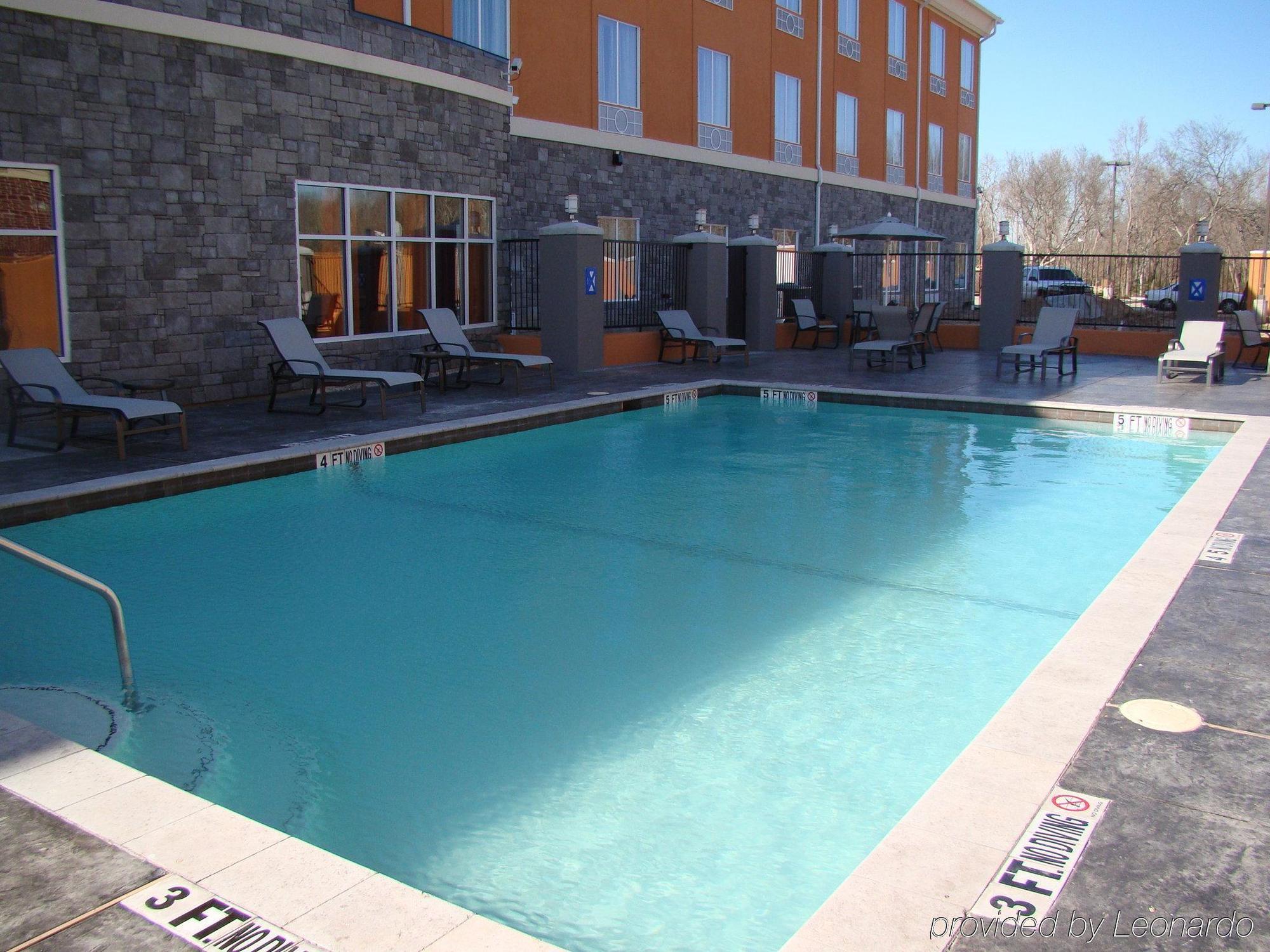 Holiday Inn Express Hotel & Suites Clute-Lake Jackson By Ihg מראה חיצוני תמונה